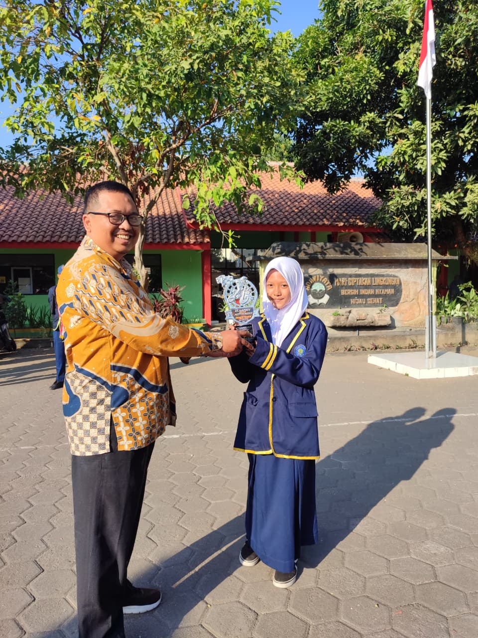 Prestasi Gemilang! Siswi Sport Class Muhadesta Sabet Juara di Kejurprov Motocross Jatim 2026 Prestasi Gemilang! Siswi Sport Class Muhadesta Sabet Juara di Kejurprov Motocross Jatim 2026